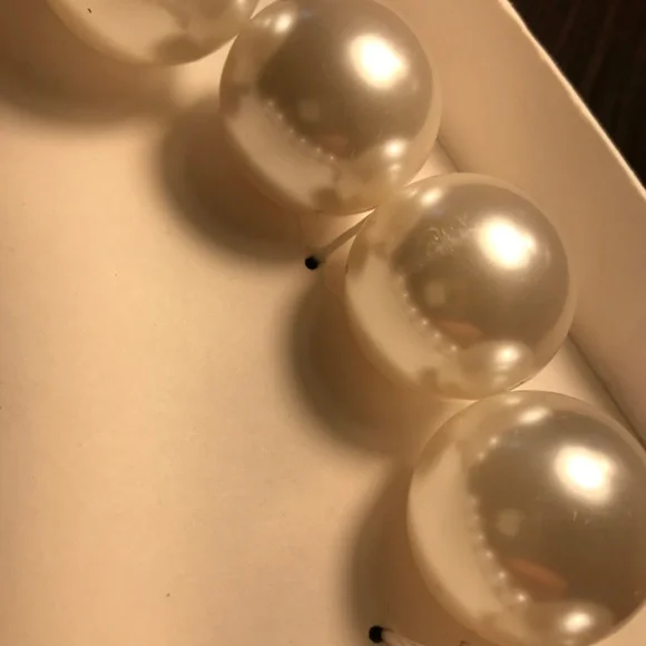 Zara Oversize Faux Pearl Necklace Harry Lambert For Zara Disney Bead - Picture 10 of 13